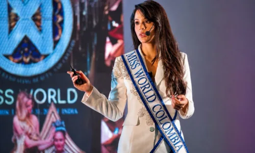 Andrea Romero, Miss World Colombia, conmueve en Orlando como Keynote Speaker con su proyecto de salud mental InspirArt